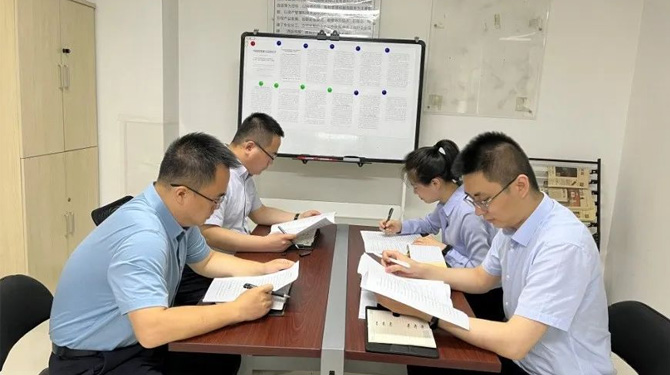 扶貧基金黨支部、第八黨支部、第四黨支部開展主題活動(dòng)